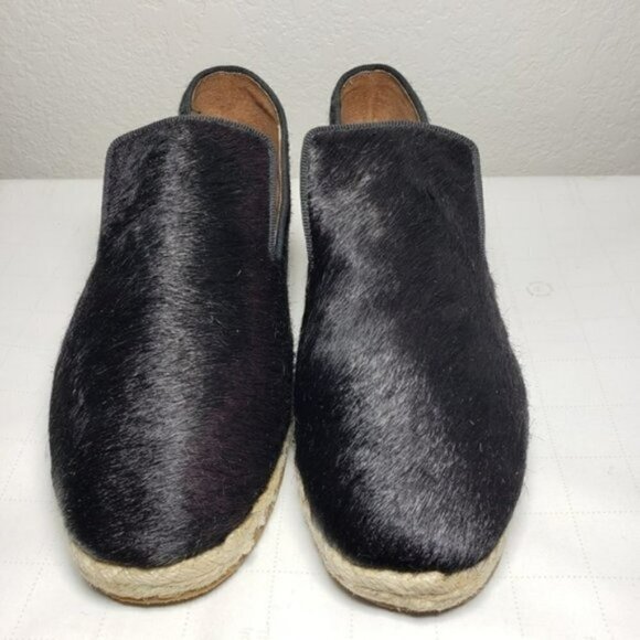 Paruolo Black Closed Toe Textured Flats Sz 8 - Picture 8 of 11